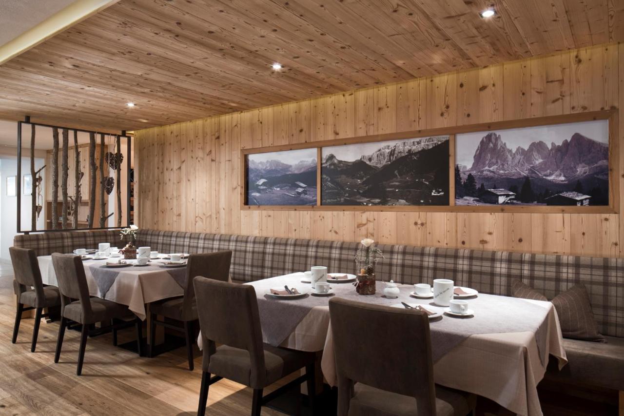 Hotel Comploj Adults Only Selva di Val Gardena Ngoại thất bức ảnh