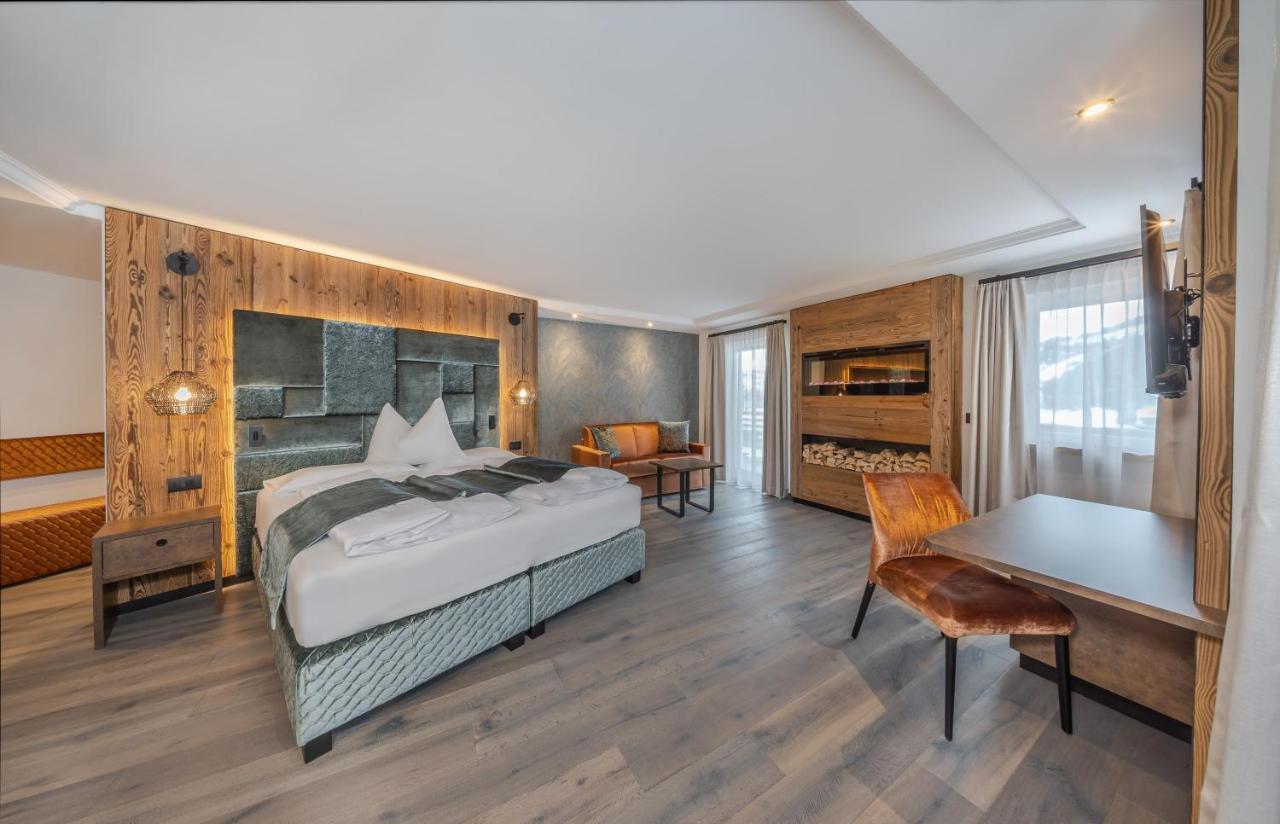Hotel Comploj Adults Only Selva di Val Gardena Ngoại thất bức ảnh