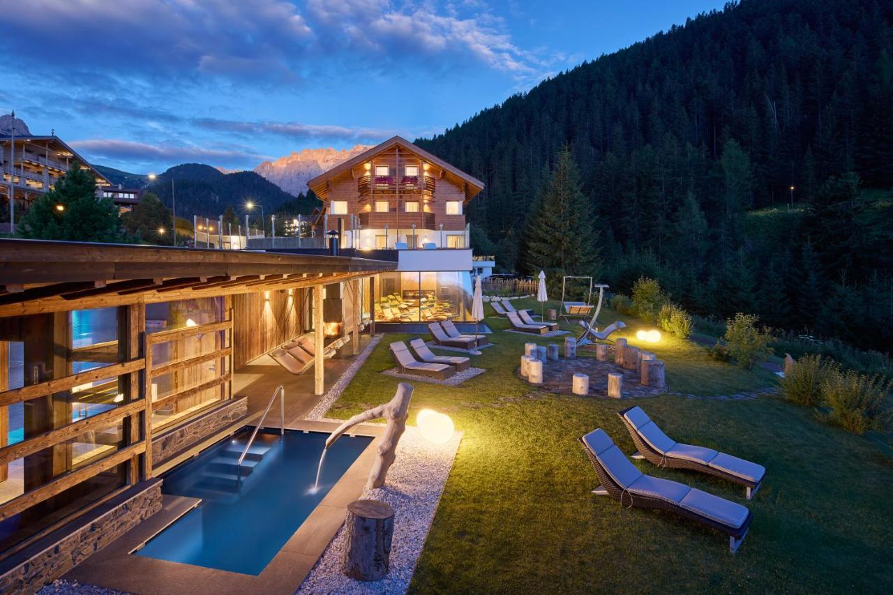 Hotel Comploj Adults Only Selva di Val Gardena Ngoại thất bức ảnh
