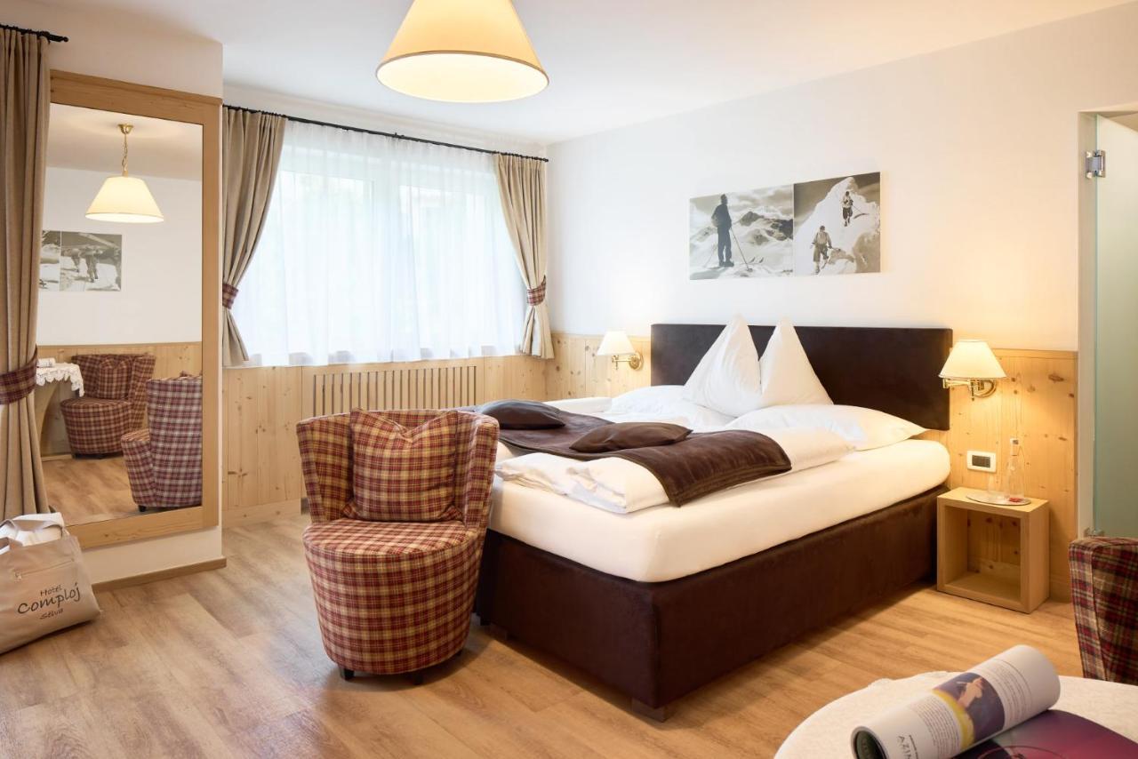 Hotel Comploj Adults Only Selva di Val Gardena Ngoại thất bức ảnh