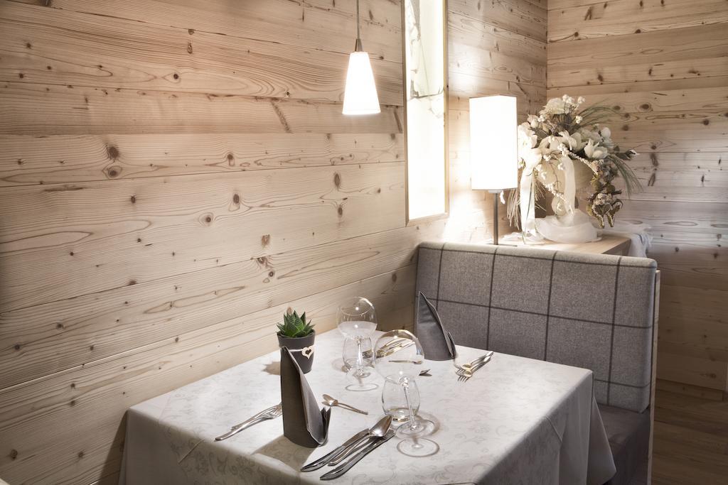 Hotel Comploj Adults Only Selva di Val Gardena Ngoại thất bức ảnh
