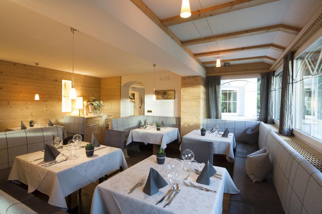 Hotel Comploj Adults Only Selva di Val Gardena Ngoại thất bức ảnh